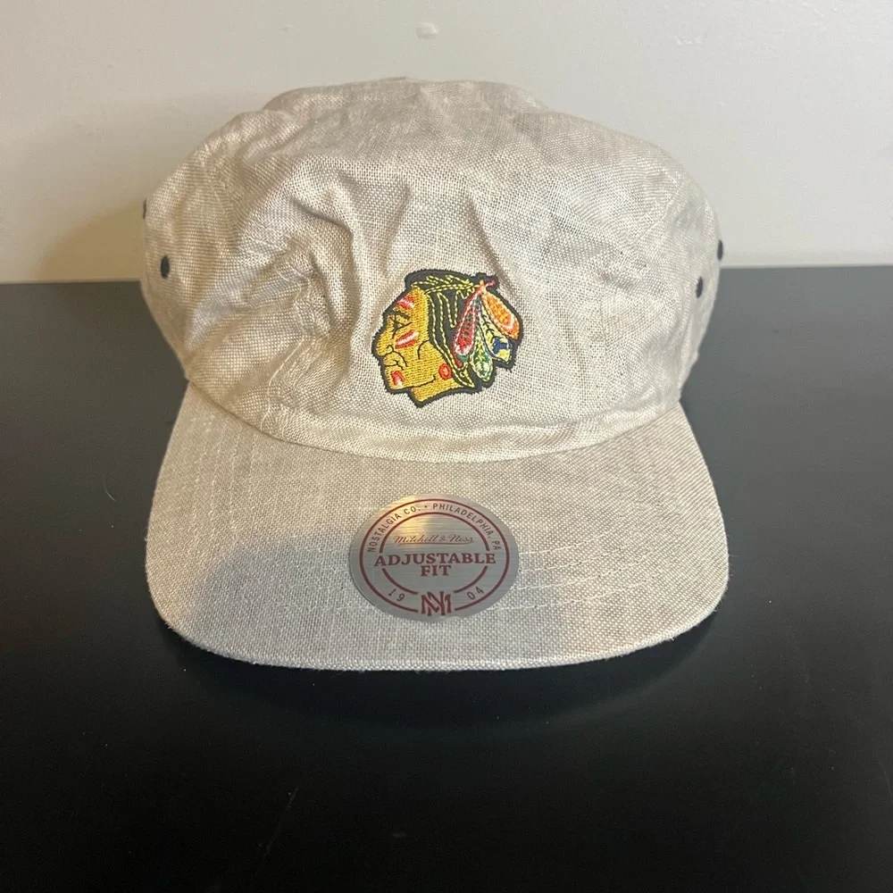Vintage “Mitchell & Ness” Chicago Blackhawks SnapBack